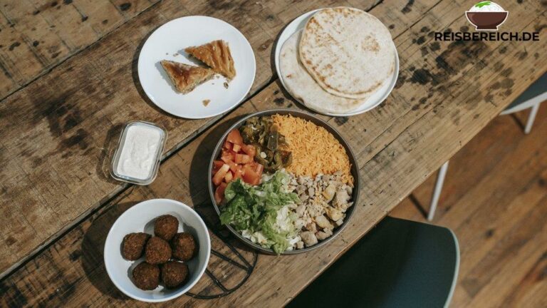 Leckeres Rezept: Hähnchenschenkel mit Reis und Gemüse einfach ...
